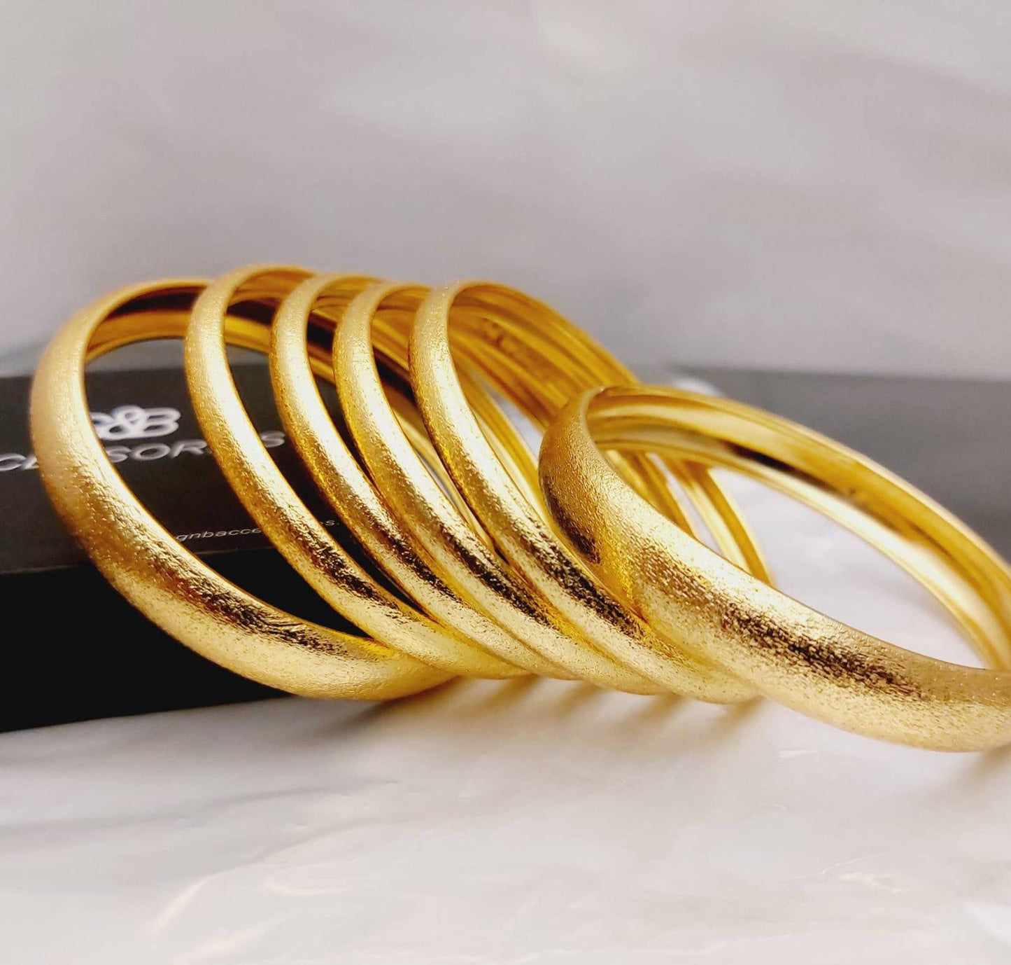 Set Of 6 Beautiful Bangles